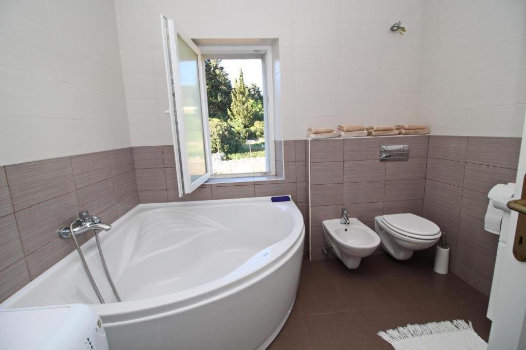 Apartment Lucija Vela Luka Buitenkant foto