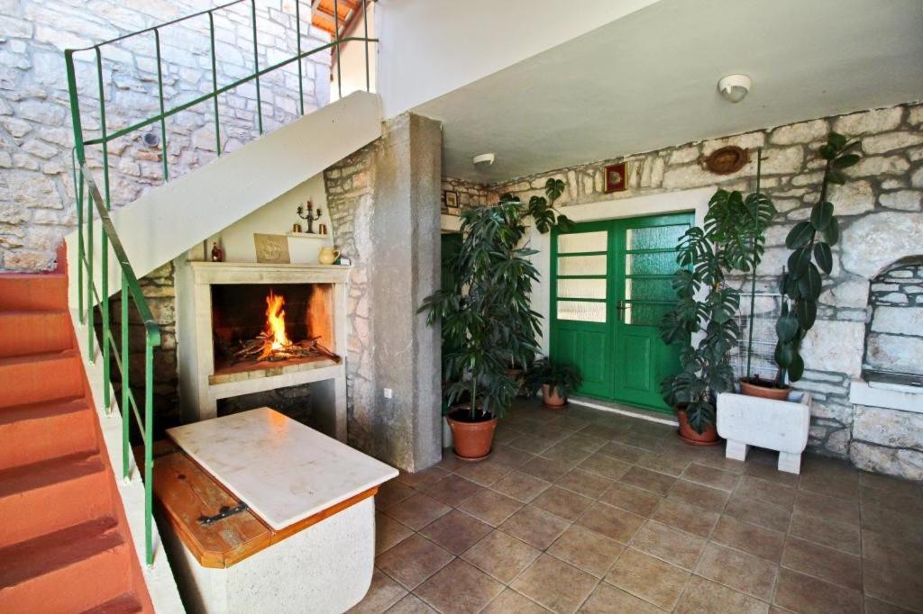 Apartment Lucija Vela Luka Buitenkant foto
