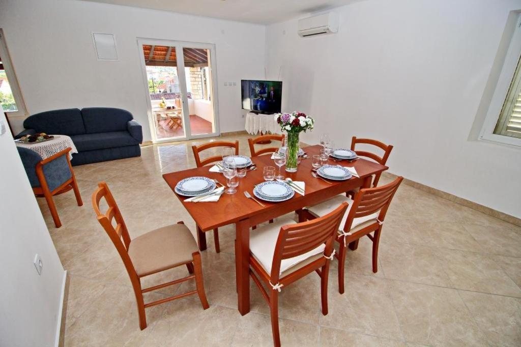 Apartment Lucija Vela Luka Buitenkant foto